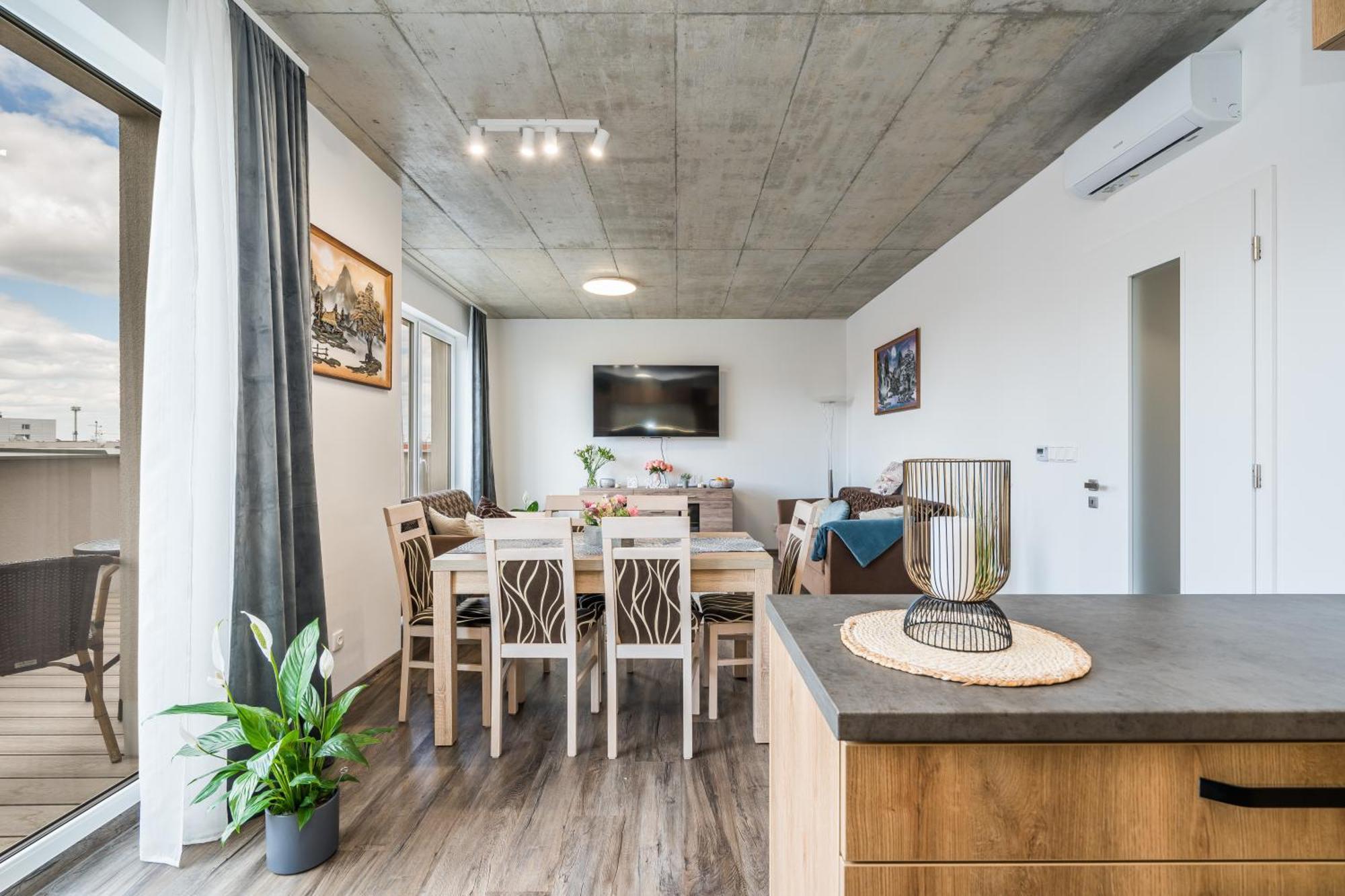 Perla Hradce 401 Apartment Hradec Kralove Exterior photo