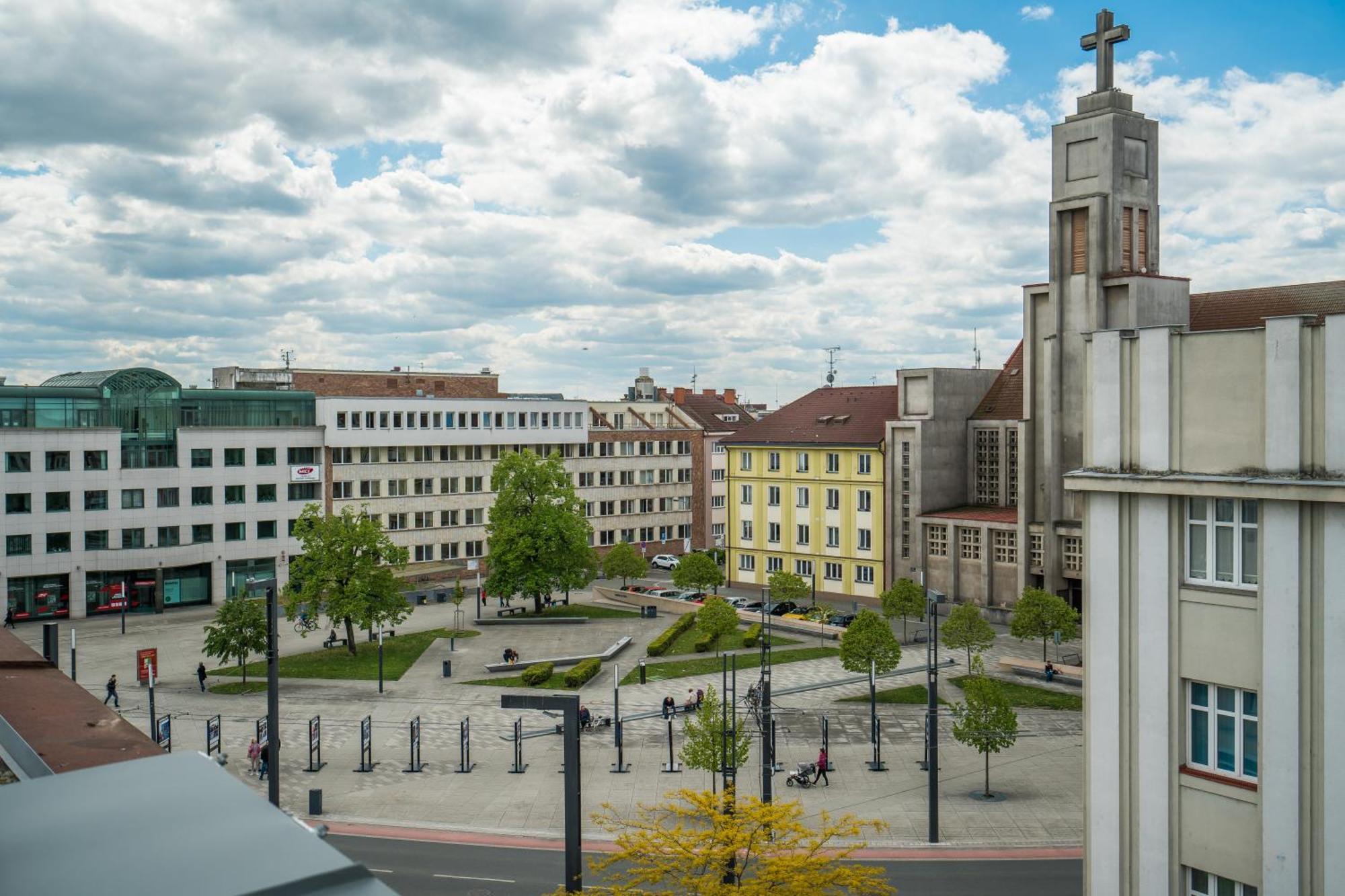 Perla Hradce 401 Apartment Hradec Kralove Exterior photo